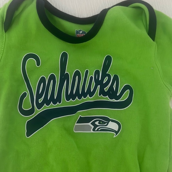 4/$15 NFL Seattle Seahawks 18m - Picture 1 of 3
